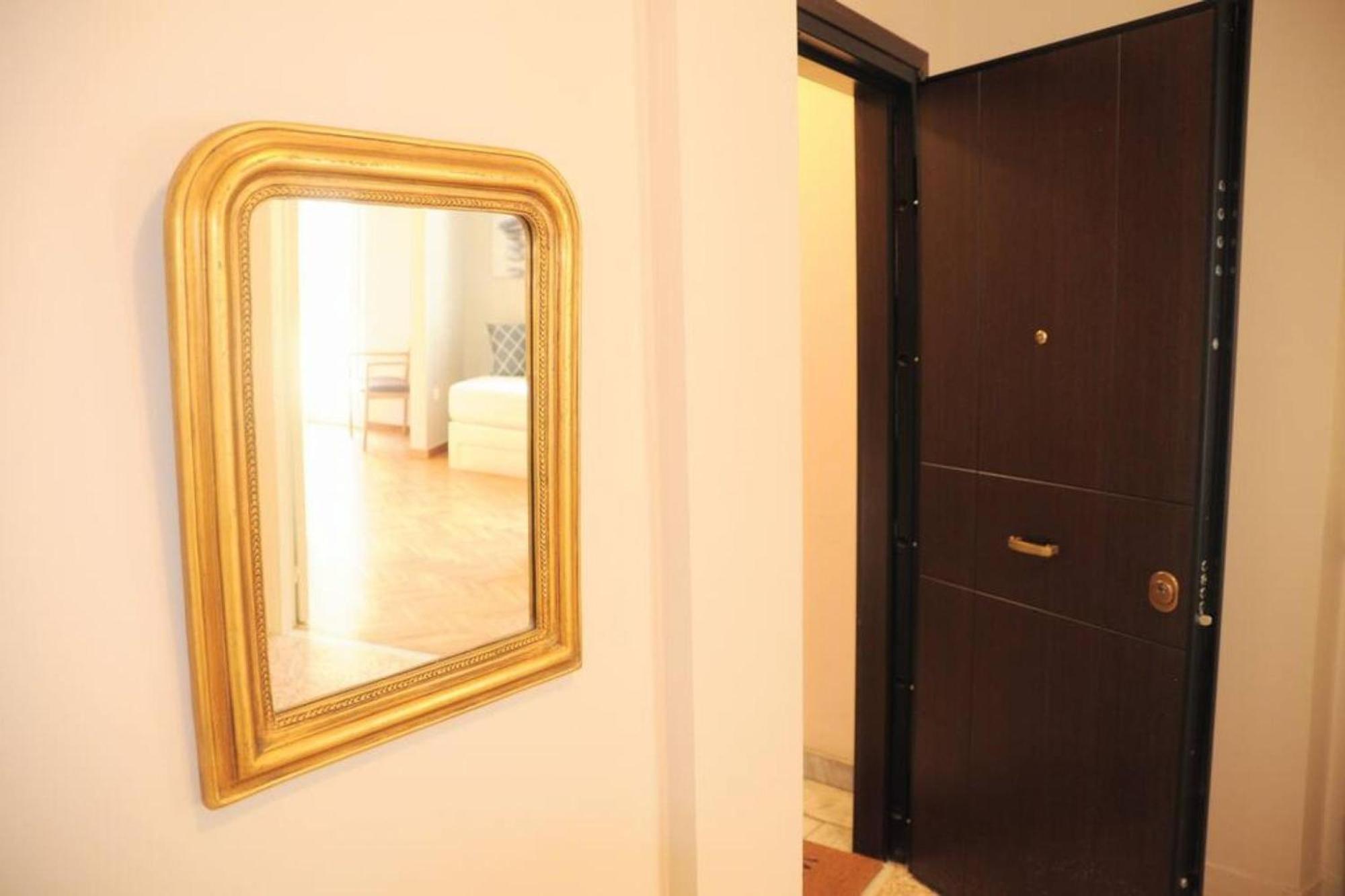 Lovely Apartment In Plaka Athens Exterior photo
